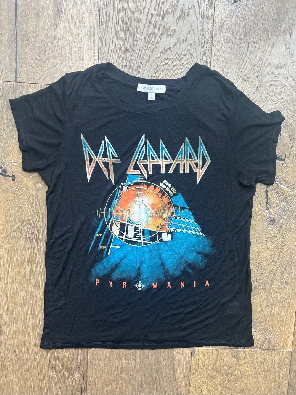 Daydreamer Def Leppard Pyromania Black Graphic Tee